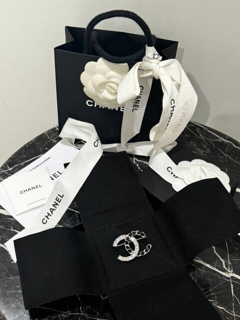 Брошь Chanel полный комплект, можно на подарок,