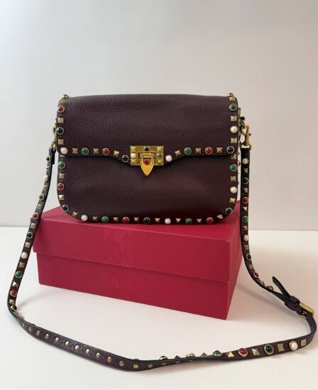 Сумка Valentino, состояние отличное, размер 24х19, коробка в комплекте